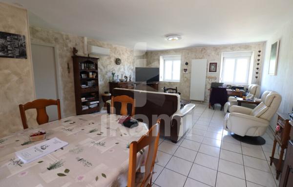 Spacieux appartement avec terrasse et garage sur Sarras (07)