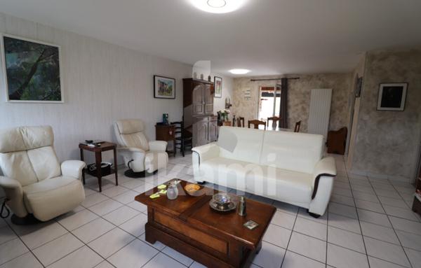 Spacieux appartement avec terrasse et garage sur Sarras (07)