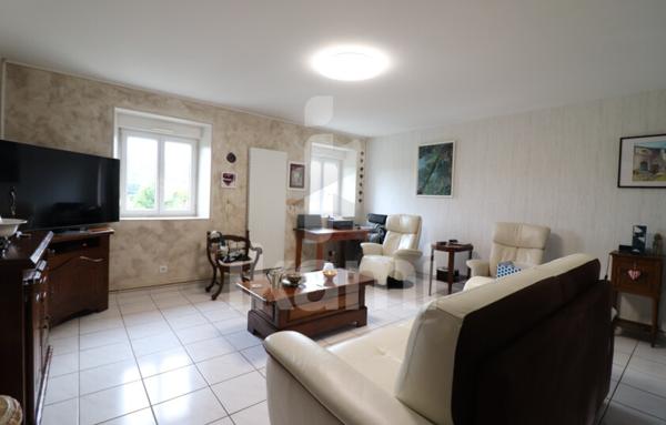 Spacieux appartement avec terrasse et garage sur Sarras (07)