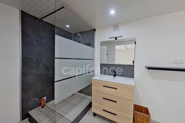 Dpt Côtes-d'Armor (22) - À vendre Saint-Agathon - Maison T6 - 160 m² - 4 chambres + studio indépendant - Terrain clos 1300 m² - Terrasse - Carport