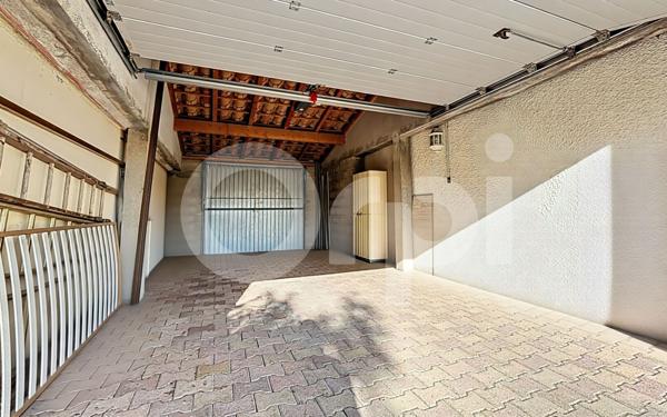 Maison à vendre    6 pièces • 180 m2 Bompas