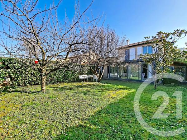 Maison à vendre  5 pièces - 101 m2 ST FONS - 69