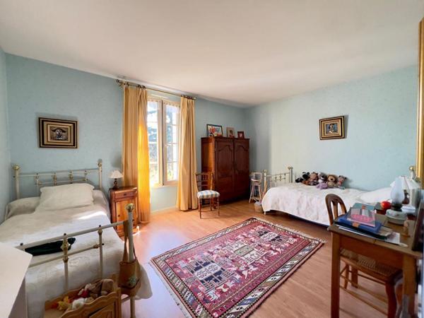 Maison Montfaucon Montigne 7 pièce(s) 206 m2