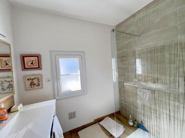 Maison Montfaucon Montigne 7 pièce(s) 206 m2