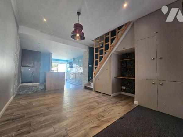 Maison à Vendre à Condé-sur-l'Escaut (59163) en Nord (59)  - ON POSE SES MEUBLES

Cette maiso...