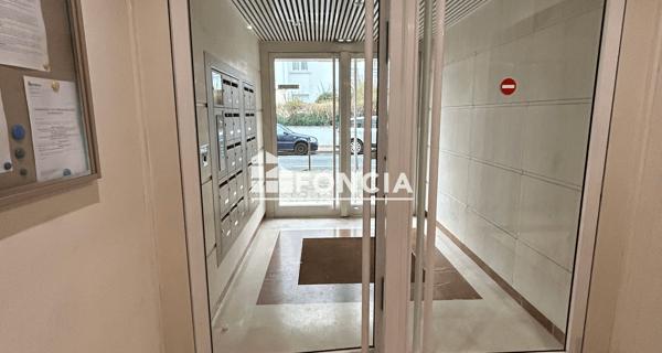 Location Studio 29.91 m² - Le Plessis-trévise 94420