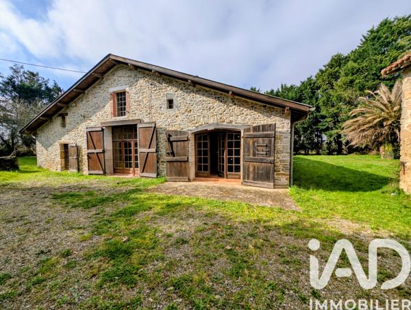 Maison à vendre 11 pièces 350 m² Saint-Étienne-d'Orthe