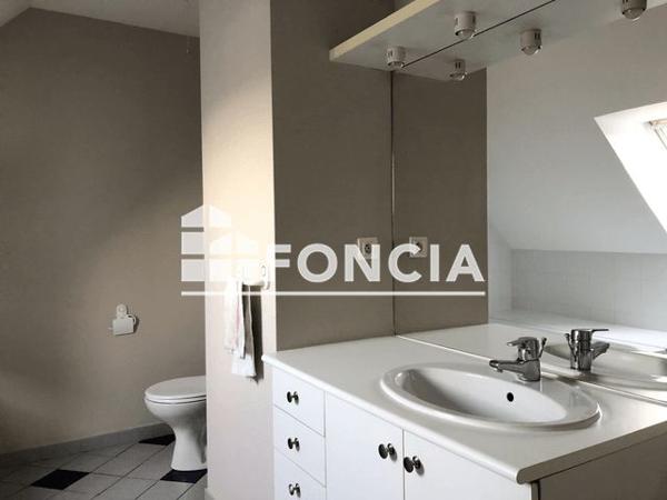 Location Studio 30.49 m² - 8 RUE DE L'ILE D'OR Amboise 37400