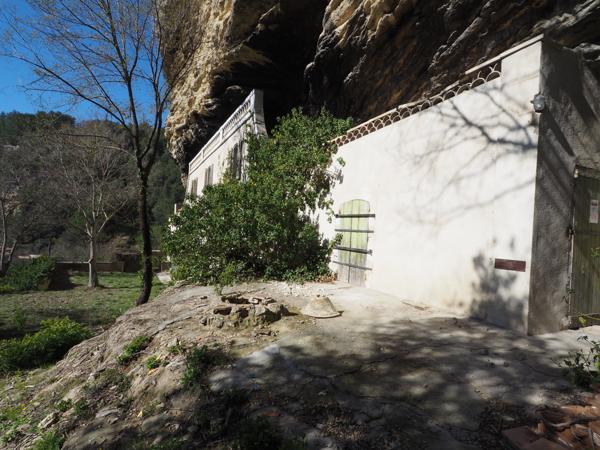 L'Isle-sur-la-Sorgue (84800) Maison de maitre à rénover sur 7000m² de parc