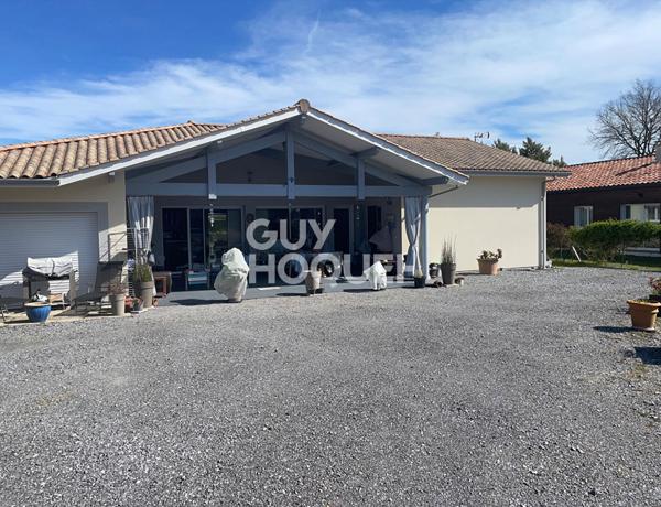 Belle maison contemporaine LINXE