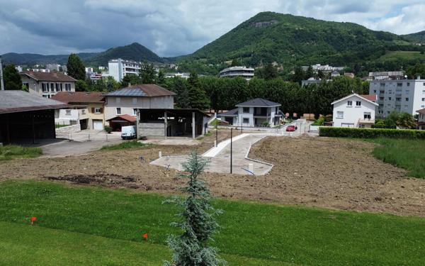 Terrain à vendre    Voiron