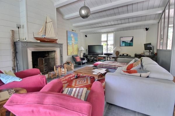 Maison familiale avec piscine chauffée – Proximité plage