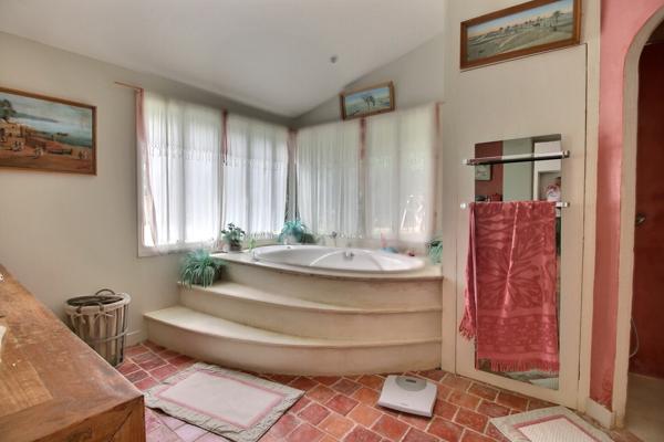 Maison familiale avec piscine chauffée – Proximité plage