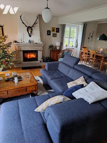 A VENDRE HUELGOAT SUPERBE MAISON AVEC TERRAIN