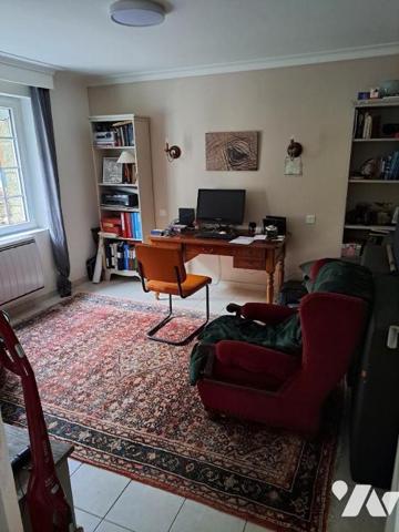 A VENDRE HUELGOAT SUPERBE MAISON AVEC TERRAIN