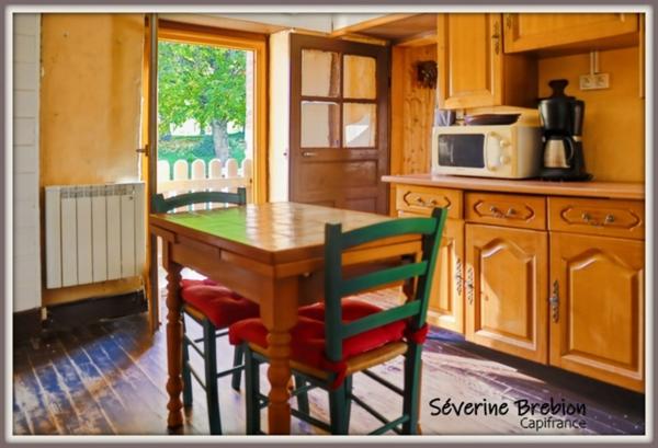 🏡 À vendre – Maison de campagne en pierre – 100 m² – Jardin 1 700 m² – Proche Noirétable (42)