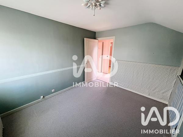 Maison à vendre 8 pièces 226 m² Le Puy-en-Velay
