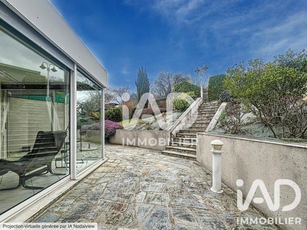 Maison à vendre 8 pièces 226 m² Le Puy-en-Velay