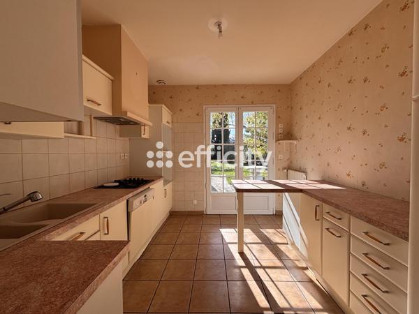 Maison
         4 pièces
        - 102 m² 171 000 €*