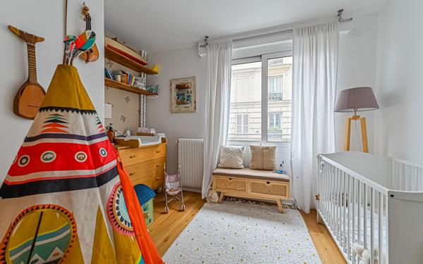 Appartement à vendre    3 pièces • 83,23 m2 Paris 18
