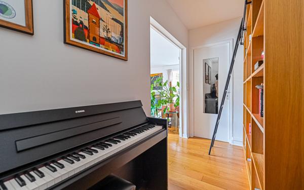 Appartement à vendre    3 pièces • 83,23 m2 Paris 18