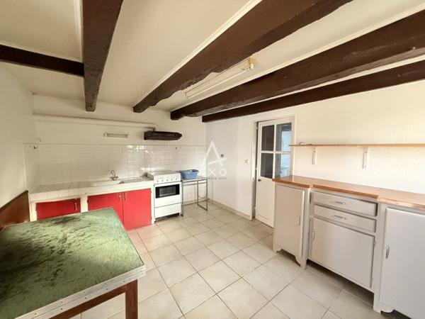 Maison en pierre des années 1900  Quartier recherché sur les hauteurs de Quimperlé