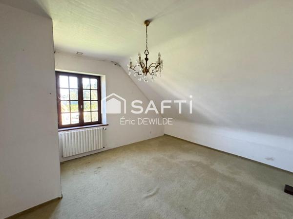 Spacieuse maison familiale de 206 m² habitables, au cœur de Saint-Hilaire-du-Harcouët.