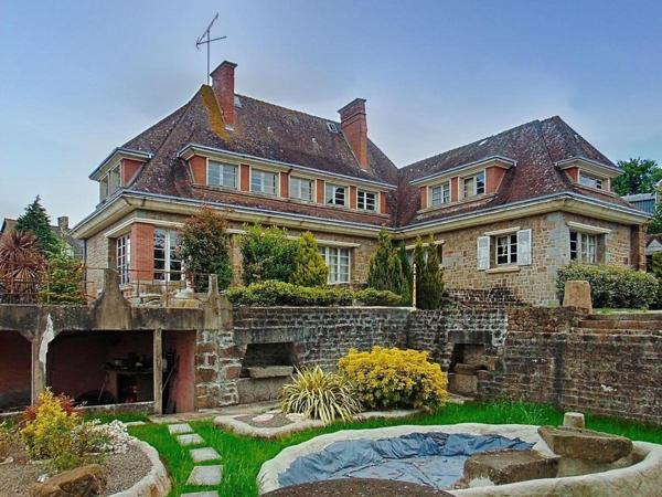 Propriété avec habitation de 320 m², 4 dépendances, terrain 1,3 ha, Lonlay L'Abbaye