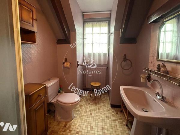 Maison familiale, 6 chambres, avec sous-sol total, terrasse et jardin