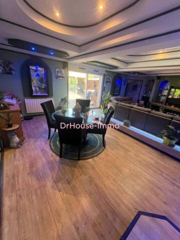 Maison à vendre 11 pièces de 315 m²