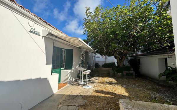 Maison à vendre    2 pièces •  Saint-Georges-d'Oléron