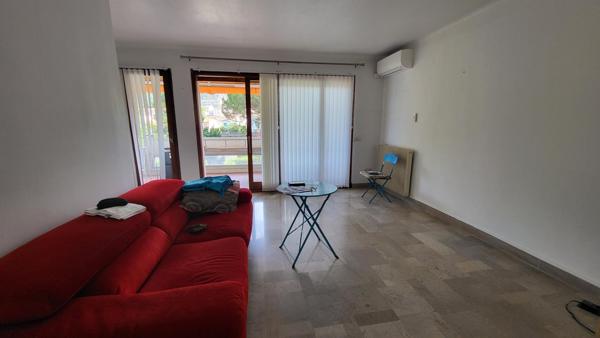 BEL APPARTEMENT F3 AVEC TERRASSE