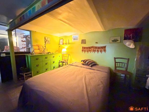 Maison de ville 85m2, 2/3 Ch, terrasse et cour!
