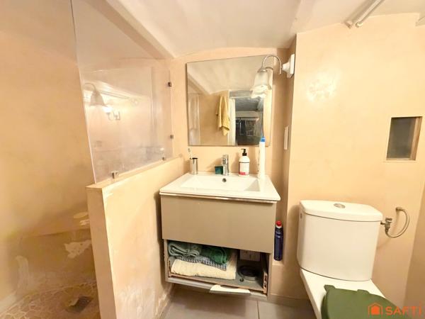 Maison de ville 85m2, 2/3 Ch, terrasse et cour!