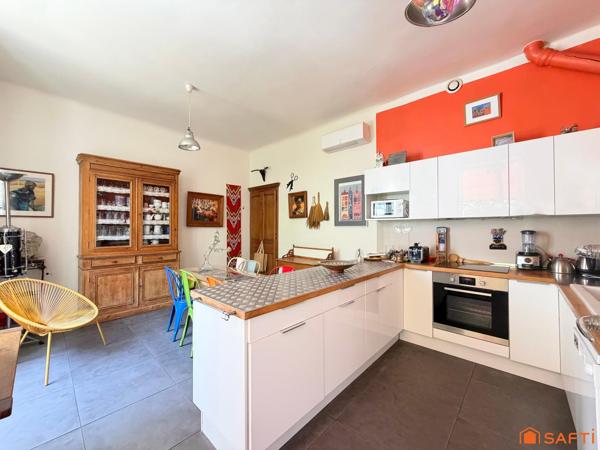 Maison de ville 85m2, 2/3 Ch, terrasse et cour!