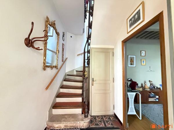 Maison de ville 85m2, 2/3 Ch, terrasse et cour!