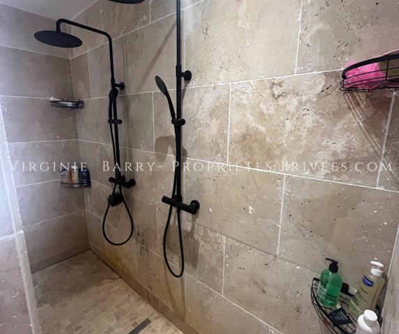 BELLE MAISON T4 DE PLAIN PIED NON MITOYENNE AVEC PISCINE