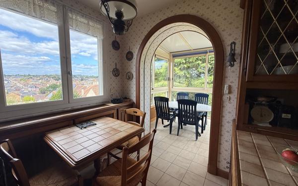 Maison à vendre    6 pièces •  Mamers