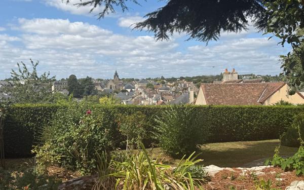 Maison à vendre    6 pièces •  Mamers