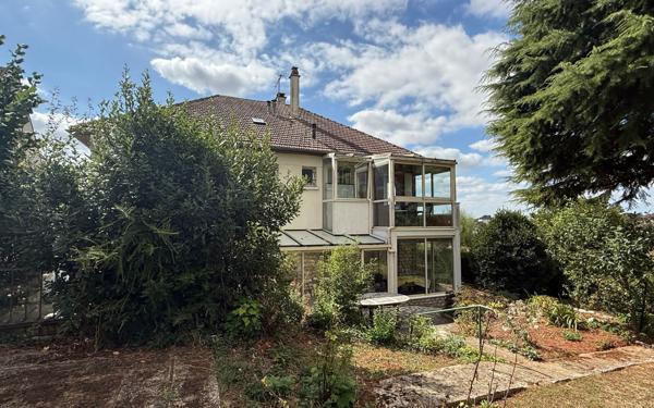 Maison à vendre    6 pièces •  Mamers