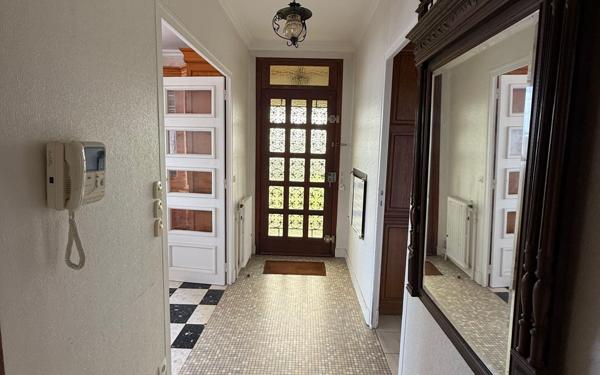 Maison à vendre    6 pièces •  Mamers