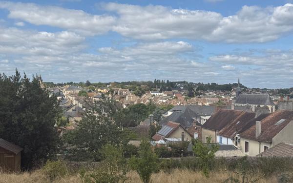 Maison à vendre    6 pièces •  Mamers