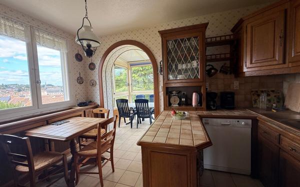 Maison à vendre    6 pièces •  Mamers