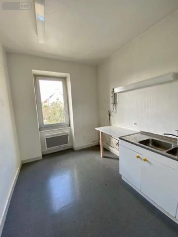 Fonds et/ou murs commerciaux à louer à Concarneau dans le Finistère (29900), ref : 008/1194 CENTRE VILLE