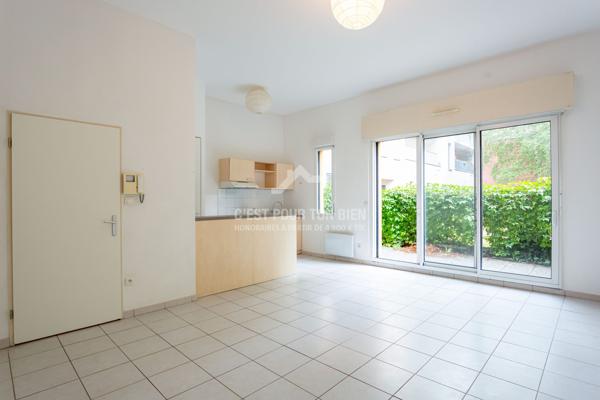 Roubaix Grand Place – T2 avec terrasse et garage privatif