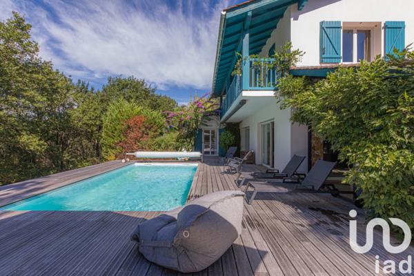 Maison à vendre 6 pièces 180 m² Arcangues