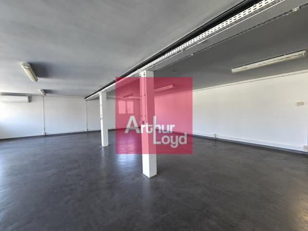 CLERMONT-FERRAND A VENDRE IMMEUBLE 316 M² - BUREAUX et RESERVE AVENUE EDOUARD MICHELIN