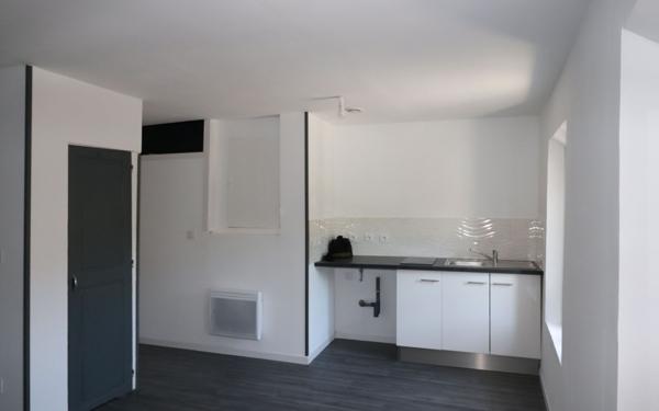 Maison à vendre    3 pièces •  Roquevaire