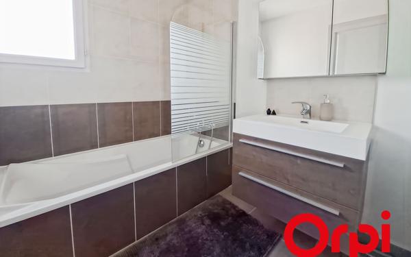 Maison à vendre    5 pièces • 123 m2 Aix-en-Provence