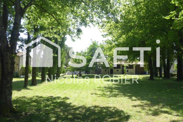 BELLE MAISON EN PIERRE 5 CHAMBRES EN BORD DE SÈVRES !!